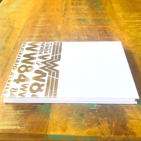 DC Comics Wonder Woman Notebook Cloth Cover NWT - Picture 8 of 10